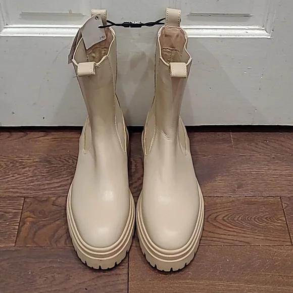 NWT ZARA FLAT ANKLE BOOTS ECRU WHITE 2154/910 SZ 6.5 - Picture 4 of 8